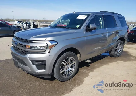 2022 Ford Expedition Xlt z USA, uszkodzony, nr VIN 1FMJU1HT7NEA49490